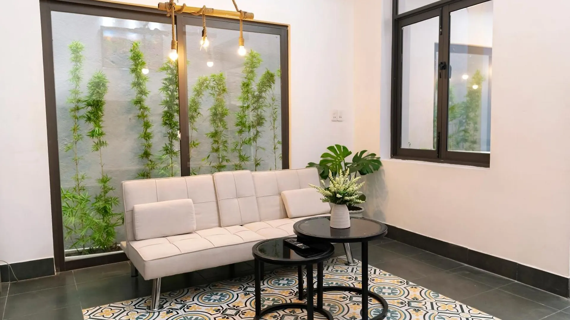 Relaxing Beachfront Home Da Nang, Netlfix, Private 0*,  Vietnam